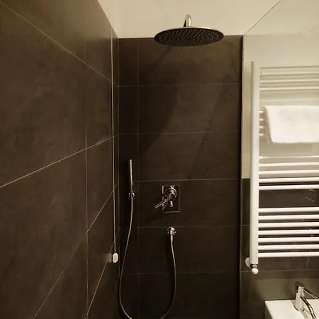 Dimoras House 2* Verona