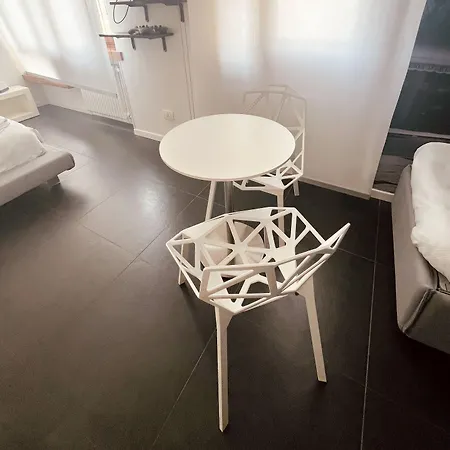 Dimoras House Konukevi Verona