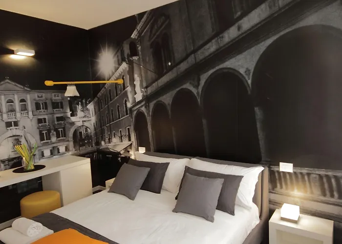 Affittacamere Dimoras House